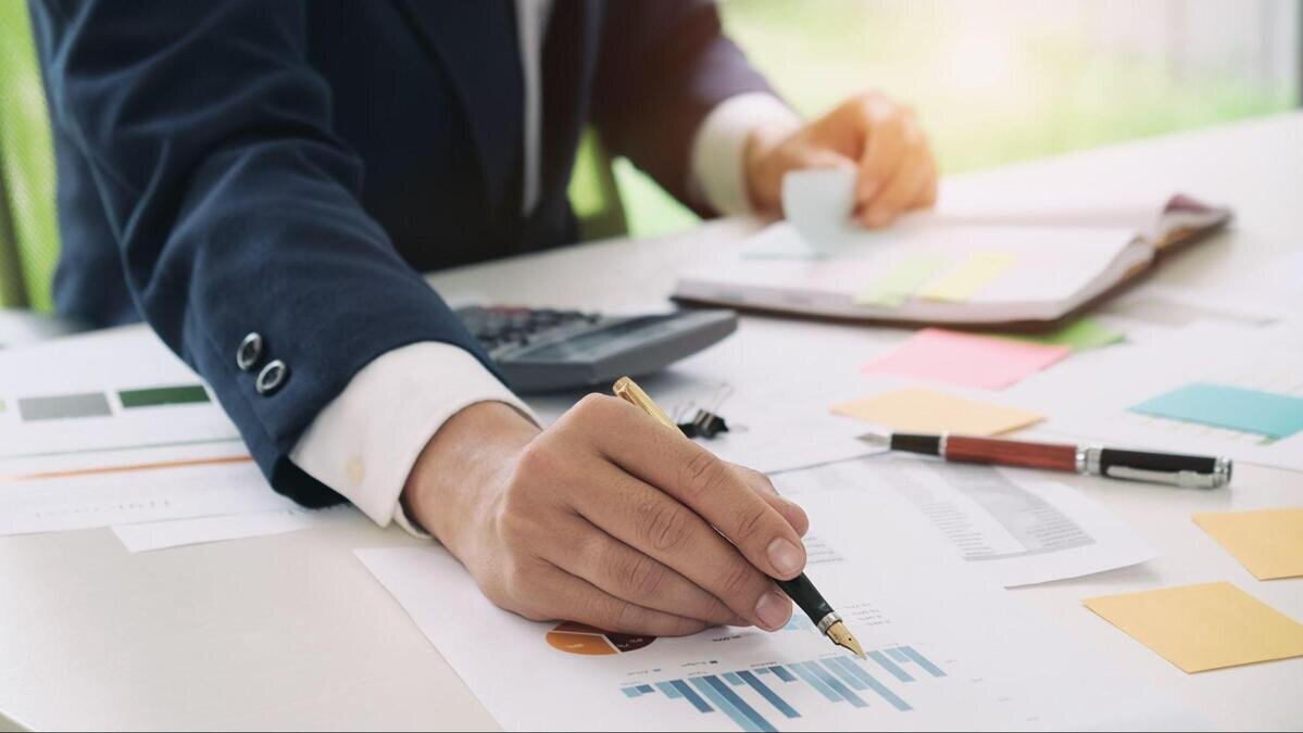 公認会計士の修了考査とは？落ちたらどうなる？試験内容や合格率も解説