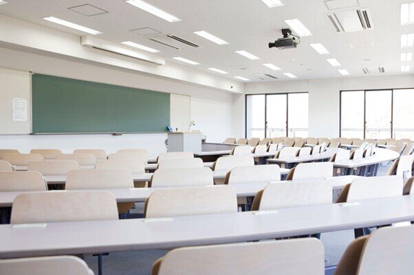 USCPA試験当日の流れや持ち物とは？遅刻は厳禁で電卓は持ち込めない？